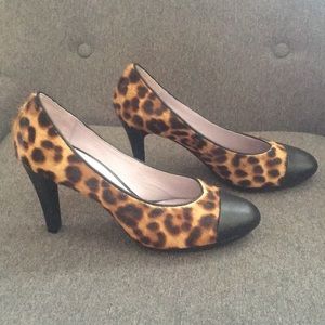 Johnston & Murphy Heels Size 8.5